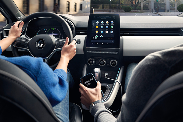 Renault Clio hybrid, multimediajärjestelmät